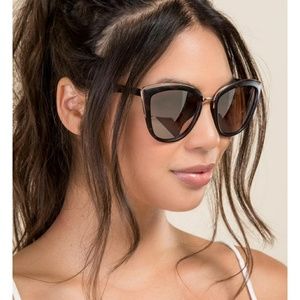 ⭐SALE New Black & Gold Frame Sunglasses